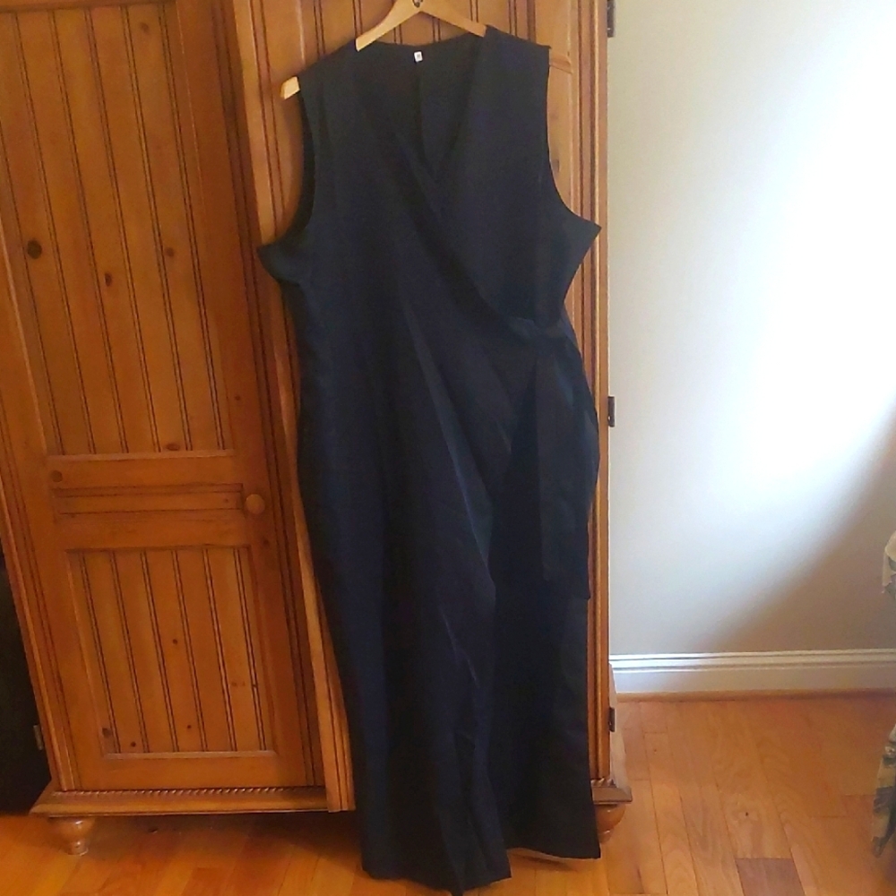 Elegant Black Sleeveless Jumpsuit